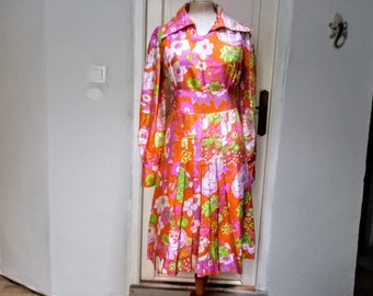 Original 70's silk dress, Size M, handmade French vintage.