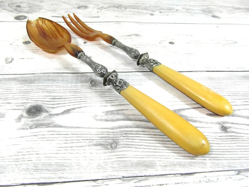 spoon /& fork horn and metal French antique salad serving set