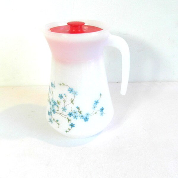 Arcopal, Vernonica, pitcher. Retro kitchenware. French vintage.