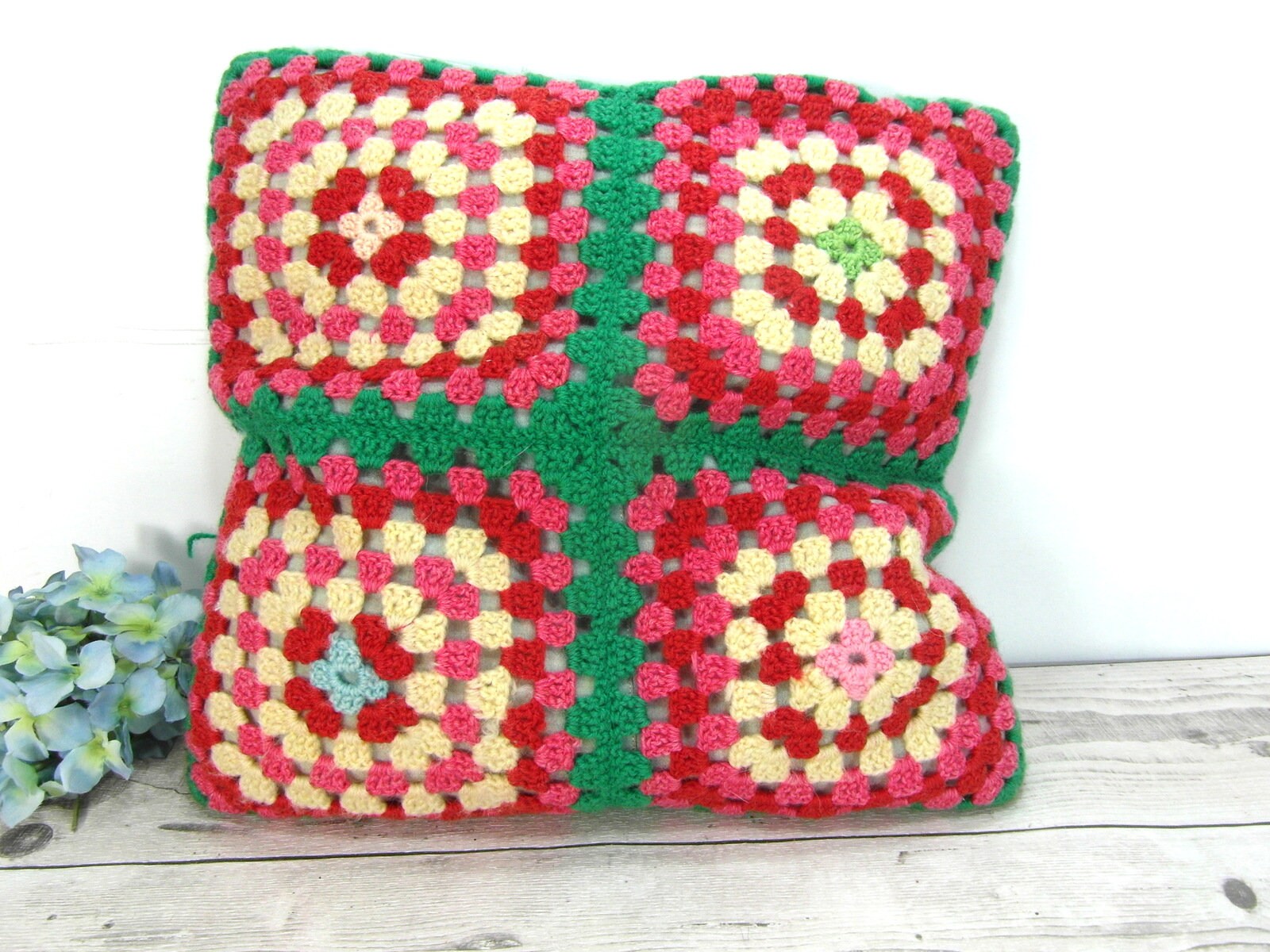 Ancien Coussin. Fait en Crochet, Le Tout à La Main, Vintage.