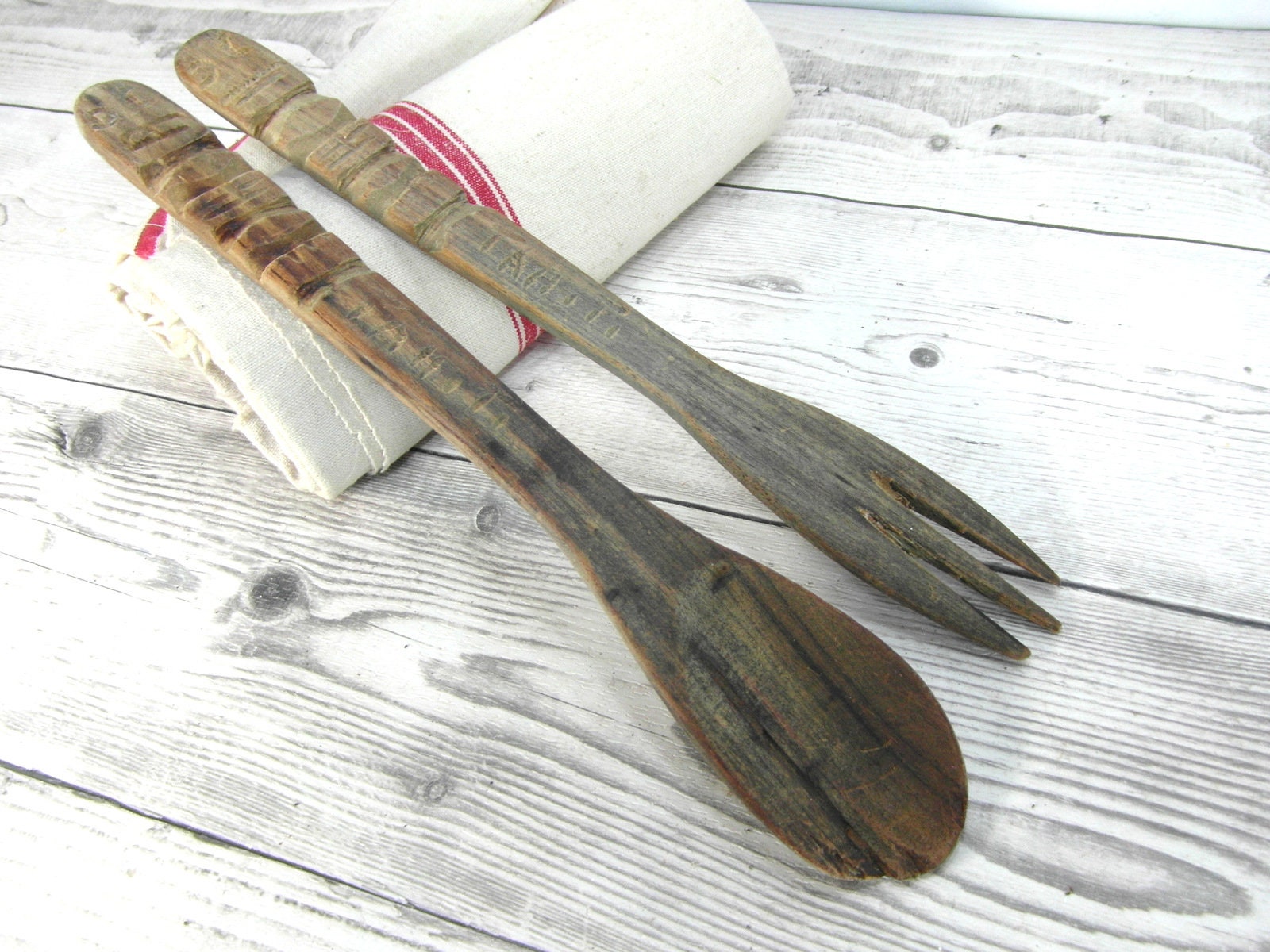 Couverts de Service à Salade en Bois.