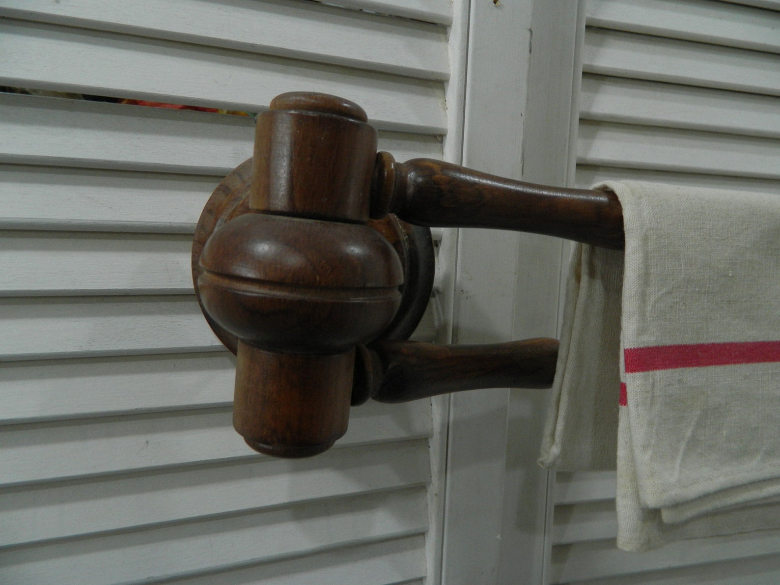 Toallero de madera vintage 2 toalleros de brazo toallero de | Etsy