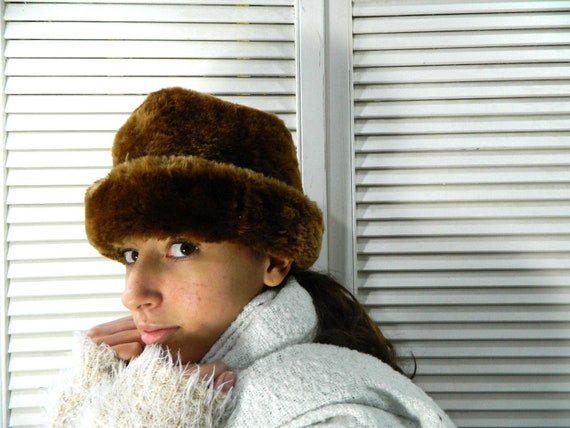Faux Fur Women's Cloche Hat Size S 