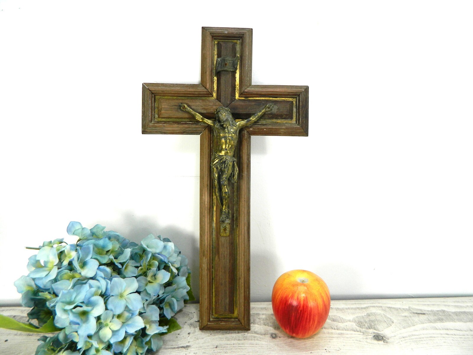 Ancien Crucifix en Bois et Bronze