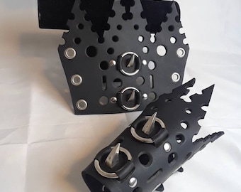 Small Black Claw Lace Up Leather Gauntlets