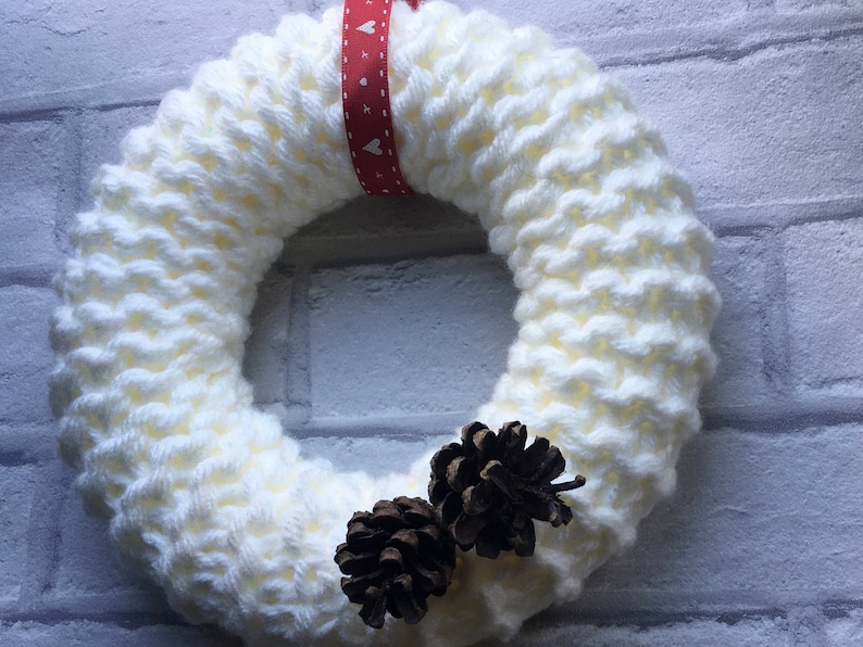 Knitted wreath with gold flower autumn Christmas Mother\u2019s Day Easter door hanging,cream woollen wreath chunky wreath spring