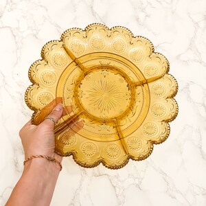 Mooie Vintage Amber Verdeelde Serveerschaal
