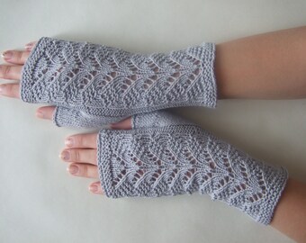 Suitable for VEGANS. Knitted of 100% COTTON. Light GRAY color fingerless gloves, fingerless mittens, wrist warmers. Handmade.