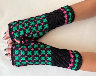 Knitted of ALPACA, wool and polyamide. Patterned colorful fingerless gloves, fingerless mittens, wrist warmers. COLORFUL. Handmade knitted.