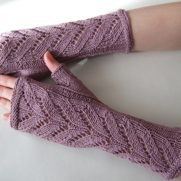 Knitted of 100% COTTON. AMETHYST color fingerless gloves, fingerless mittens, wrist warmers. Handmade. Suitable for VEGANS.