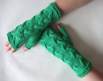 Knitted of 100 % baby MERINO wool. Vibrant GREEN fingerless gloves, wrist warmers, fingerless mittens. HANDMADE gloves. Cable gloves.