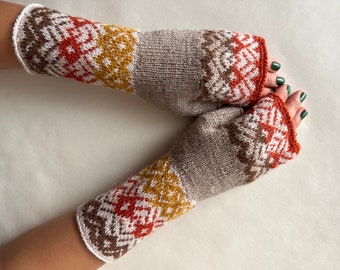 Knitted of ALPACA, soft sheep wool and polyamide. Patterned colorful fingerless gloves, fingerless mittens, wrist warmers. COLORFUL mittens.