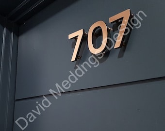 Modern commercial numbers copper Contemporary floating in 3"/75mm high Antigoni - Polished and lacquered px