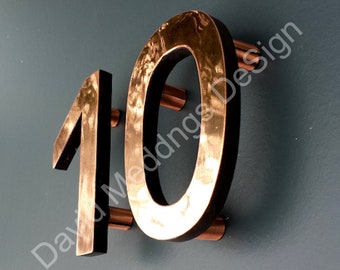 House numbers Modern copper floating in polished or brushed Antigoni, 4"/100mm high bptSs