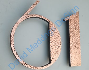 Large Art Deco  floating numbers in copper 12"/300mm high in hammered or brushed finish in Park Lane font tbhu