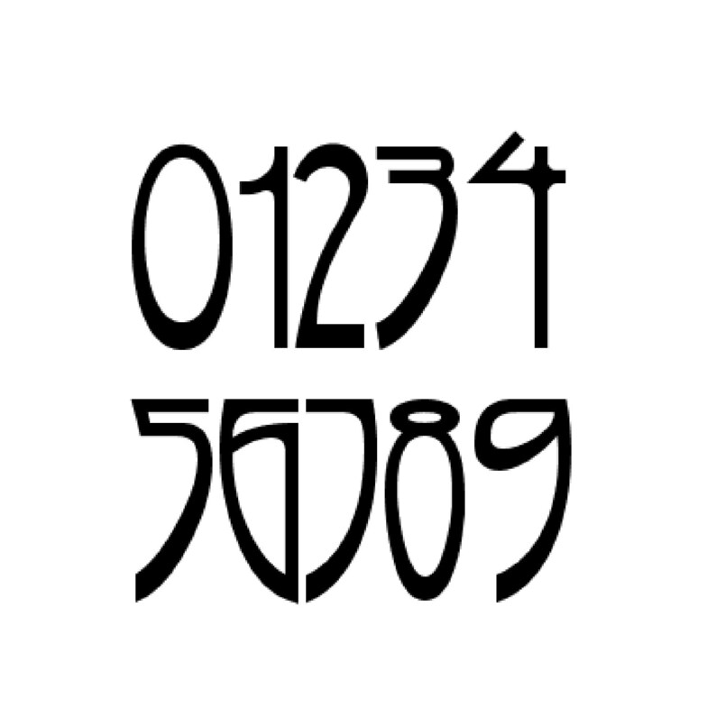 Op de afbeelding: Een set zwarte en witte cijfers in een gestileerd lettertype. De cijfers zijn 0 tot en met 9.
