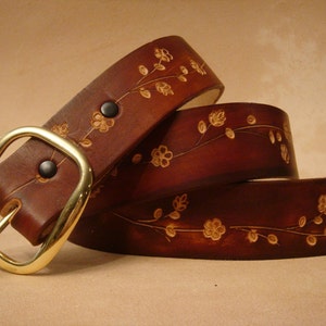 Brown Leather Belt - Tooled Leather Belt - Custom Leather Belt - Personalized Leather Belt - Ladies Leather Belt - Floral 2 Pattern