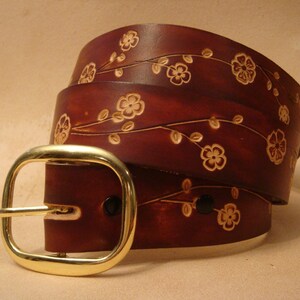 Brown Leather Belt Tooled Leather Belt Custom Leather Belt Personalized Leather Belt Ladies Floral Belt 1-1/2 Floral Pattern image 2