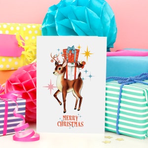 Biglietto natalizio retrò con renna e pettirosso di buon Natale