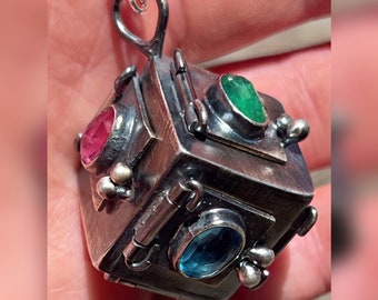 Fidget Toy Locket Pendant. Stress Relief, Pillbox, Keepsake, Boho, Bohemian, Raw, Organic, Earthy, Wabi Sabi, Calming Aid, Mental Balance.