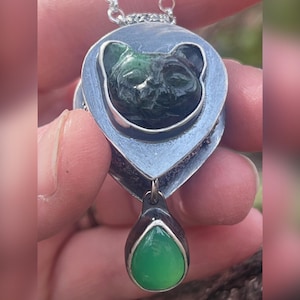 Frühlings-grüne Katze Locket. Pillbox, Andenken, Herz, Roh, Bio, erdig, Boho, Boho, Geheimnis, Gift, neue Hoffnung.