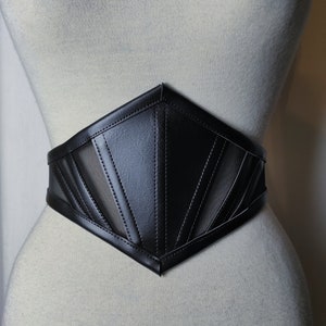 Waist belt &quot;Lotus&quot;. Gothic vegan leather and mesh corset waist-belt. Adjustable & Light boned.