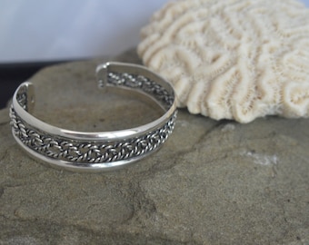 Solid .925 Sterling Silver Cuff Bracelet Fancy Insert Design Free Shipping (US)