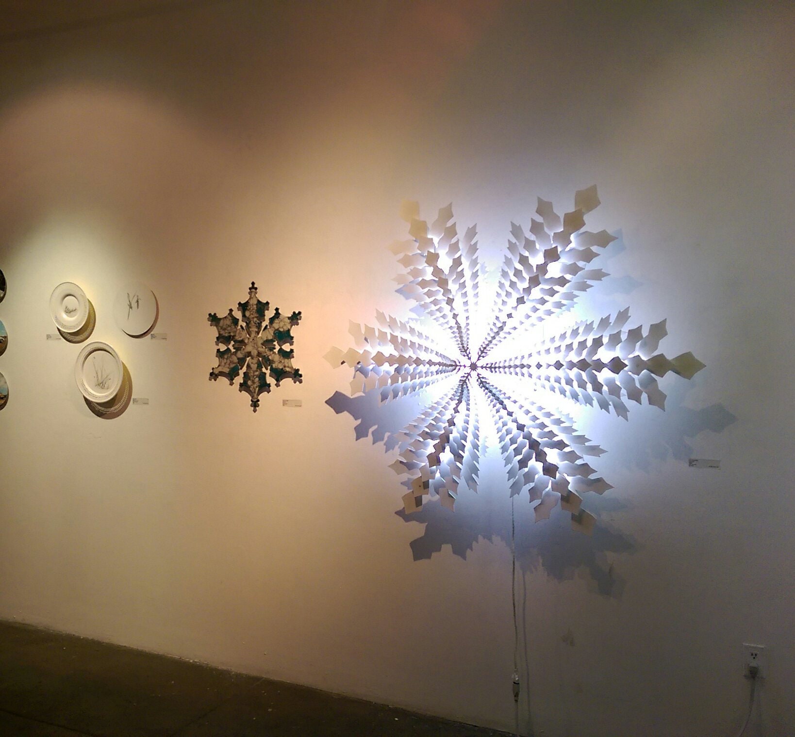 Snowlight Large Metal Modern Snowflake Light Wall-art Chandelier - Etsy