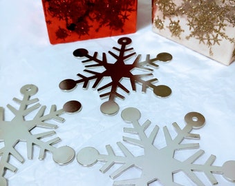 Metal SNOWFLAKE Ornament Decoration - *NEW  (Made in USA)