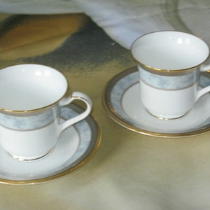 2er Set Noritake Neptun Gold Getrimmte Tassen und Untertassen 4787 Japan