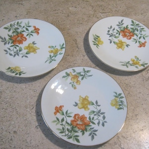 Set of 3 H & C Heinrich HC 201 Bavaria Germany  7 1/2 inch Salad Plates