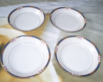 Vintage Hutschenreuther Selb Bavaria Set of 4 Gold Trim Soup Bowls