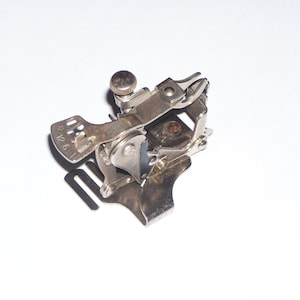 Vintage SINGER- 86642 Ruffler Sewing Machine Attachment Foot