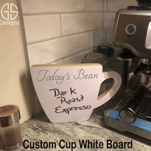 Tablero de mensajes de borrado en seco de la taza de café