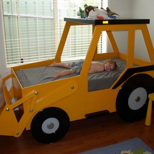 Front End Loader Twin or Crib Size Bed Woodworking Plan image 2