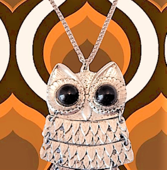Owl Pendant Necklace Vintage 1960s Silver Metal M… - image 3