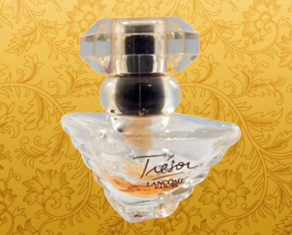 Tresor (original) Lancôme perfume - a fragrance for women 1952