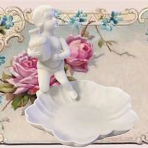 Cherub Clam Shell Soap Dish Putti Figurine Vintage 1960s Hong Kong Molded Plastic WAter Sprite Vanity Trinket Tray Bathroom Boudoir Decor