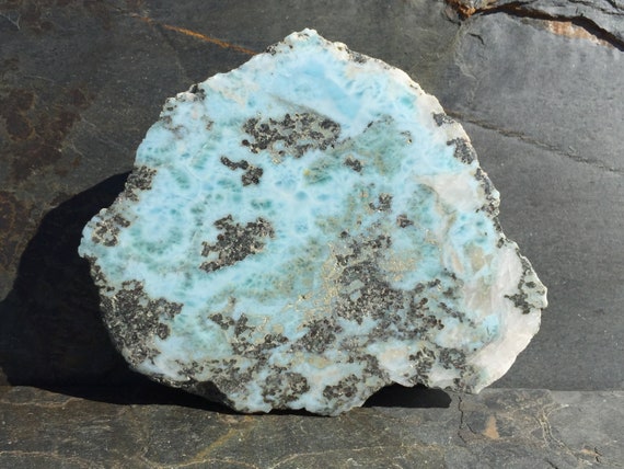 ラリマールーススラブ