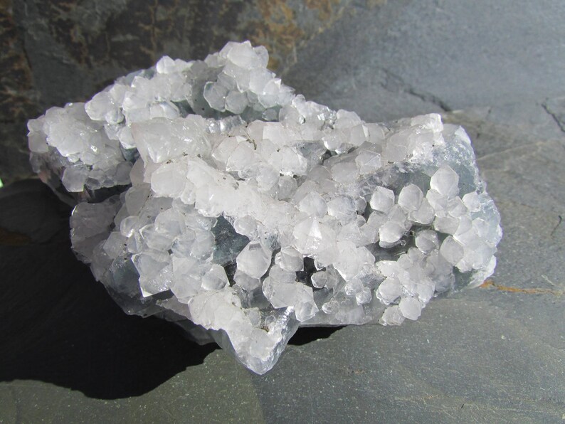 Fluorit W Quarz Kristalle Auf Der Oberfl U00e4che Haus Wohnen