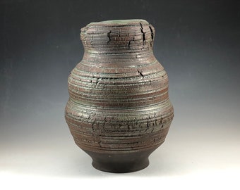 Large vase, flower vase, pottery vase, ceramic vase, ceramic vessel, ceramic art, pottery, made in Quebec Canada