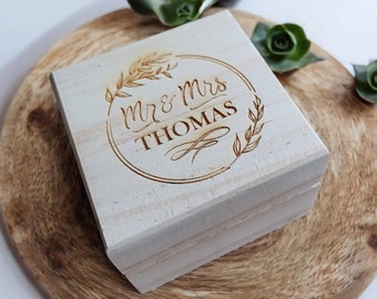 Custom Wooden Wedding Ceremony Ring Box Personalized Engraved Engagement Ring Box Square Ring Holder Anniversary Proposal Gift