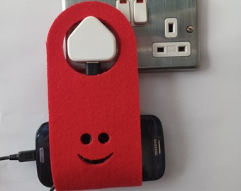 Fantastico supporto per caricabatterie Gadget per smartphone Stazione di ricarica a muro per telefono cellulare Accessorio per aggancio FELT design minimalista organizzatore gestione del cavo