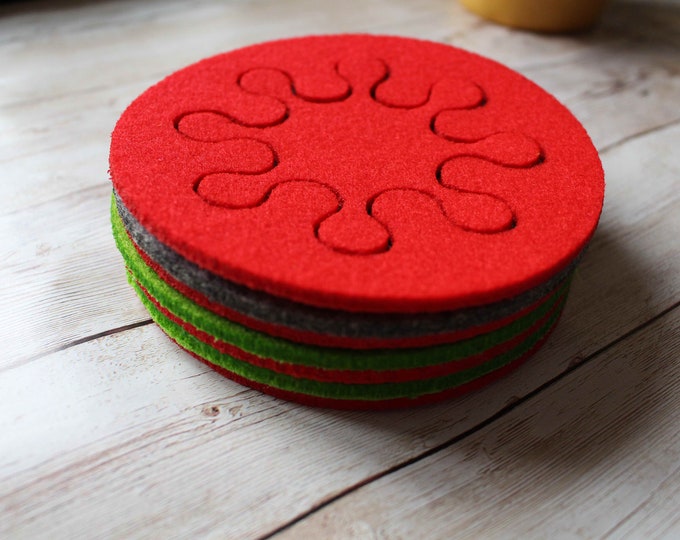 Clever Felt Coaster Circle Shape Set of 8 Pieces (4 Full Circle Costers)