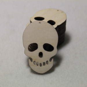 10 x Mini Wooden Skulls / Laser Cut /  Scrapbooking Skeleton Jewellery  Keyrings
