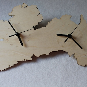 Irland und Australien verbunden Map Clock Landform Uhr hölzerne Karte IE und AU Uhr handgefertigt Irland ich bin ein Weihnachtsgeschenk