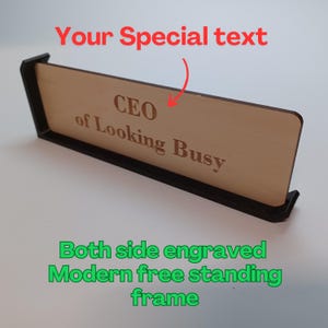 Targa da scrivania personalizzata – Supporto moderno, Targa da scrivania con incisione personalizzata, Decorazione per ufficio, Targa incisa regalo per il capo, Targa per ufficio