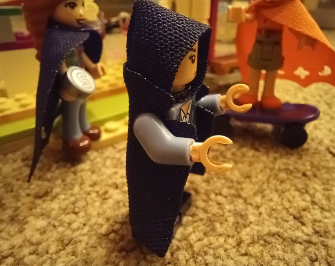 Sets  of 4 items CUSTOM Capes Hoods for your Lego minifigures - 2 capes & 2 Hoods