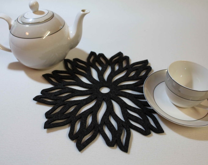 Placemats and Coasters Flames Aster Flower  Felt Table Mats Set of 6 Pieces Laser Cut (1 Placemats and 5 Coasters)