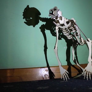 Decoração de casa de madeira cortada a laser em esqueleto 3D de Halloween realmente horrível